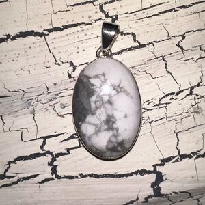 925 howlite pendant
